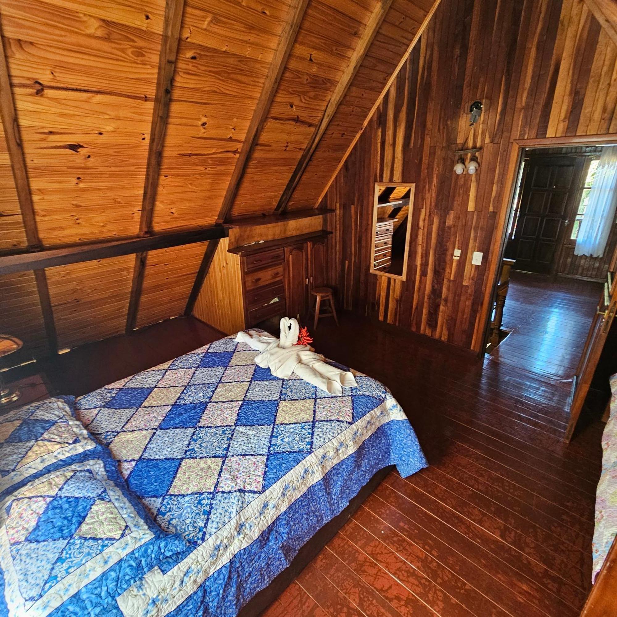 El Refugio Del Mensu Lodge *