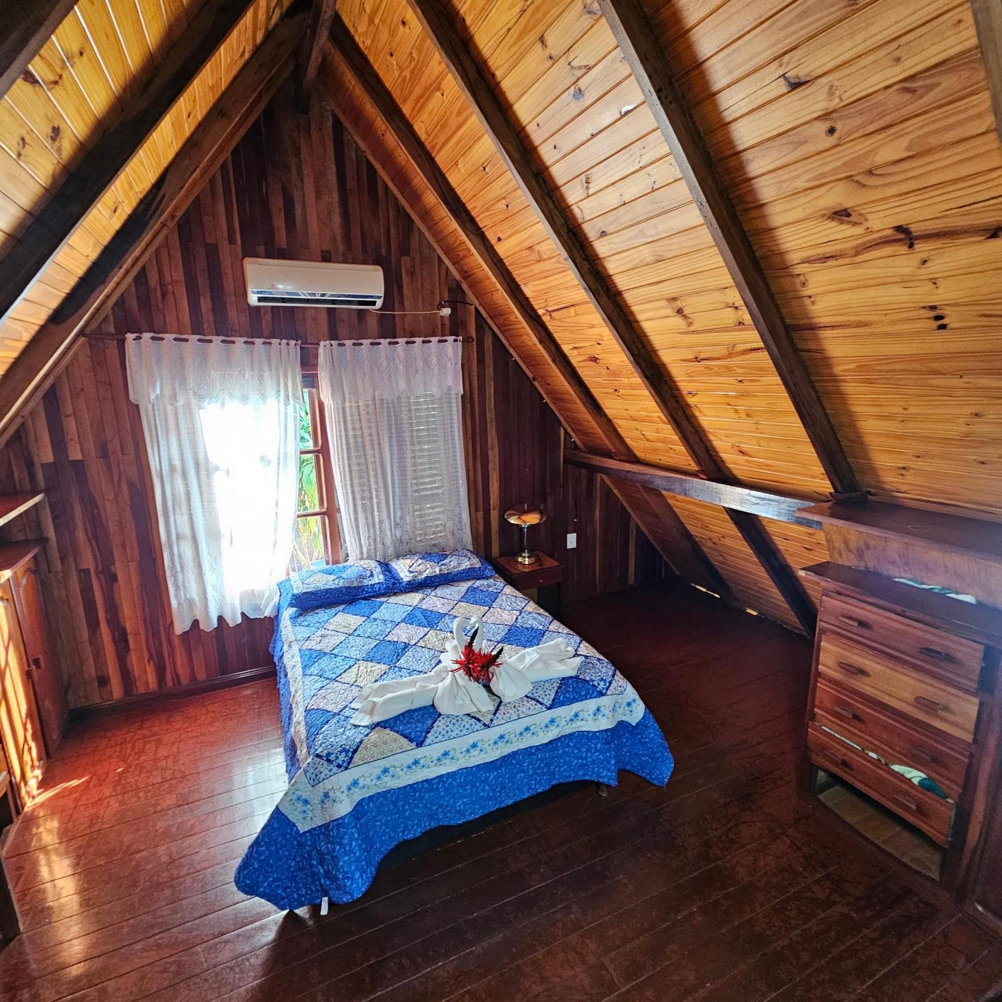 Lodge El Refugio Del Mensu