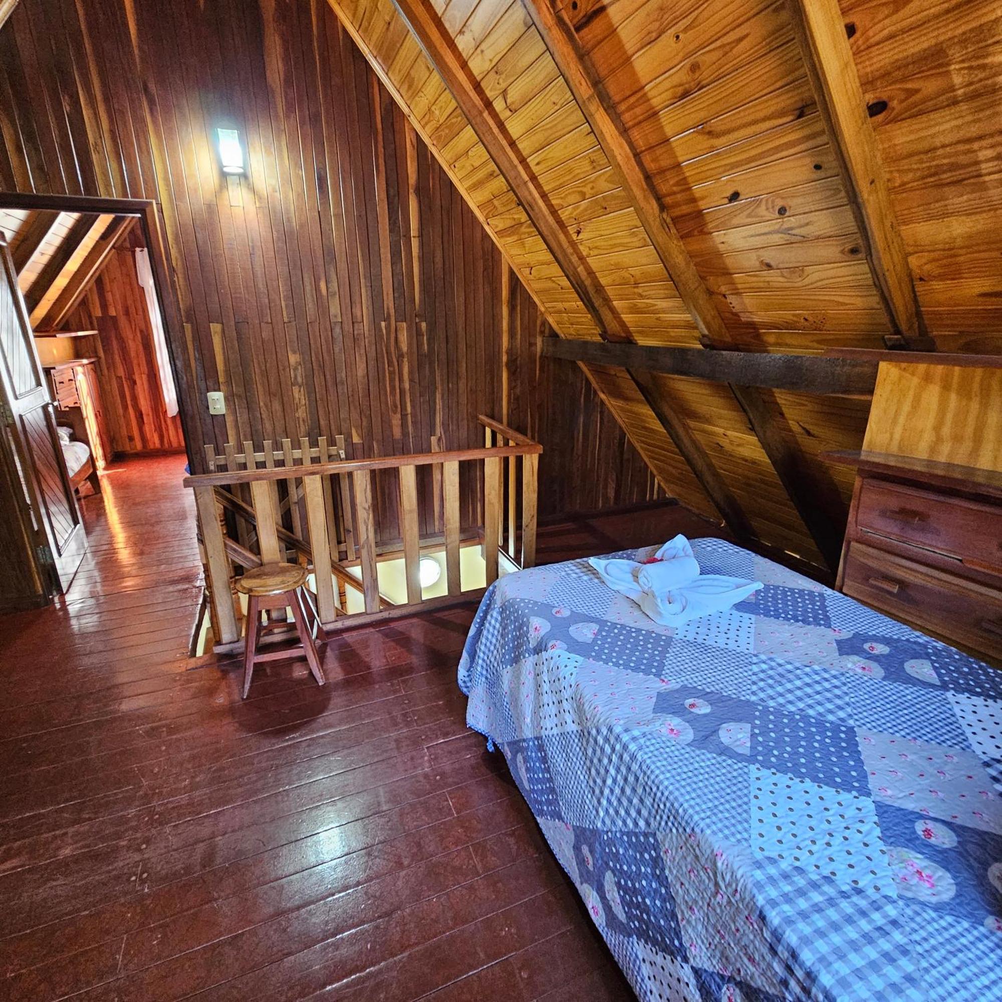 El Refugio Del Mensu Lodge *